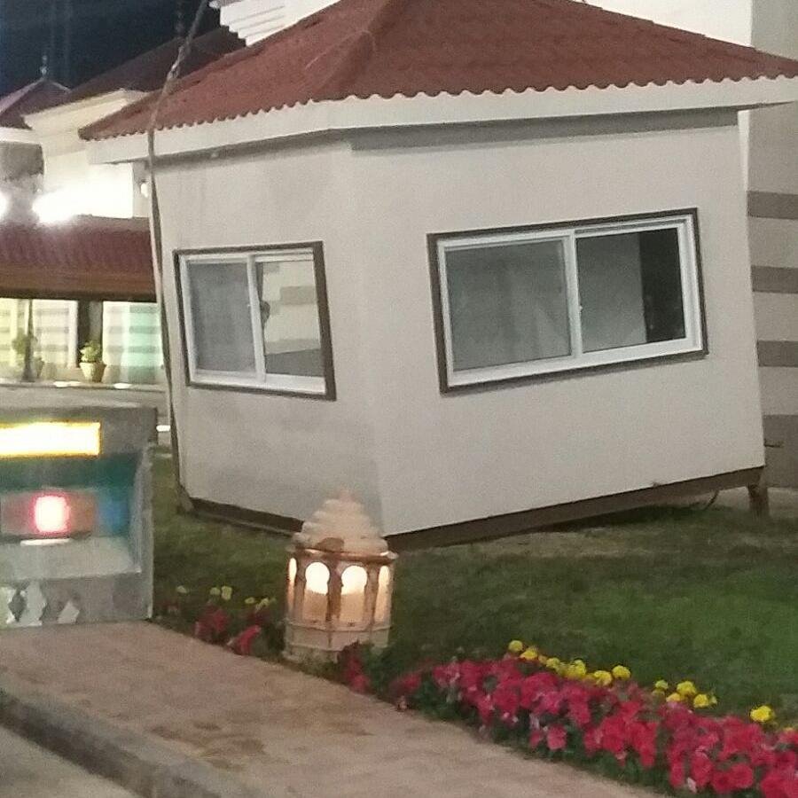 17853546043022563